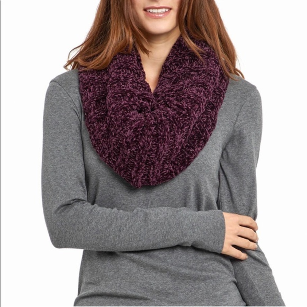 Peace & Pearls Chenille Twist Scarf Wine Color OS